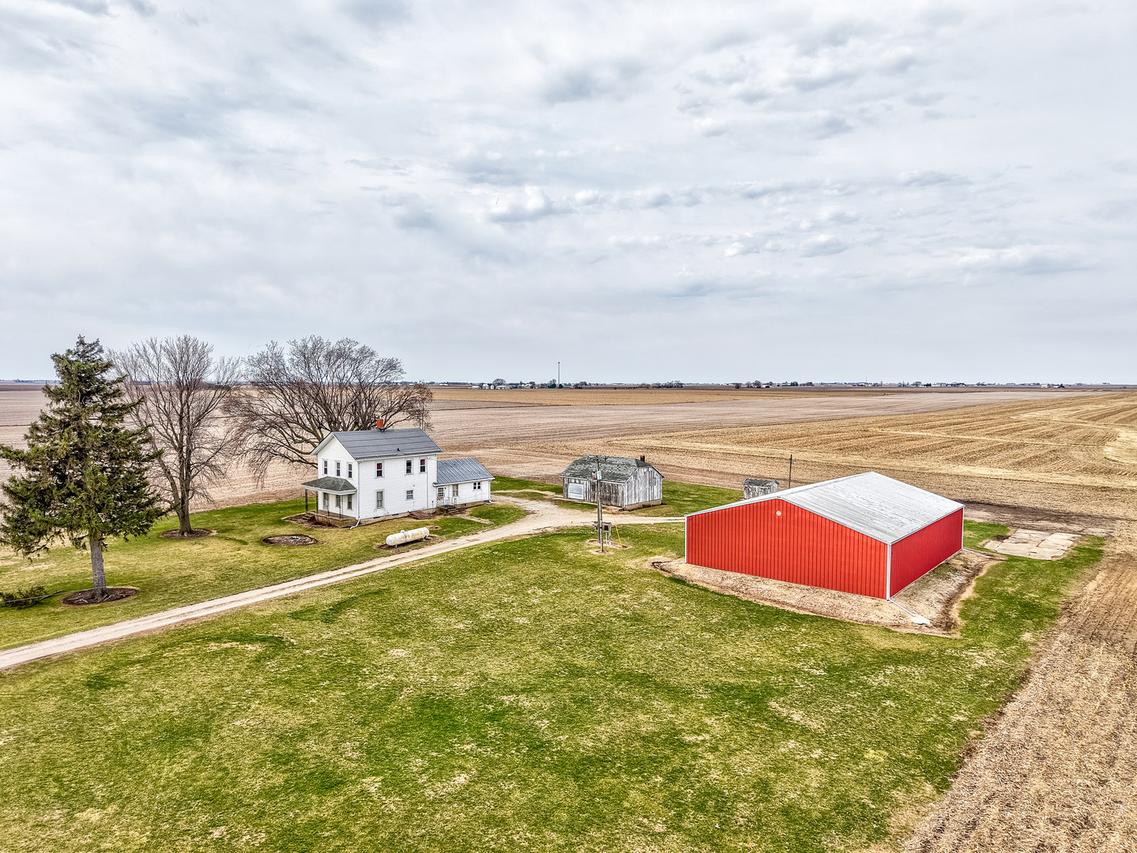 3865 E 1553rd Rd., Earlville, IL 60518