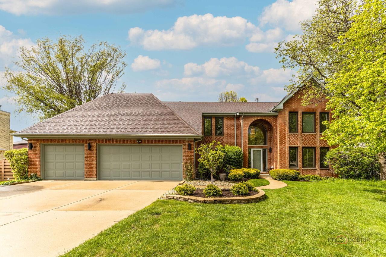 805 Summer Ct., Buffalo Grove, IL 60089