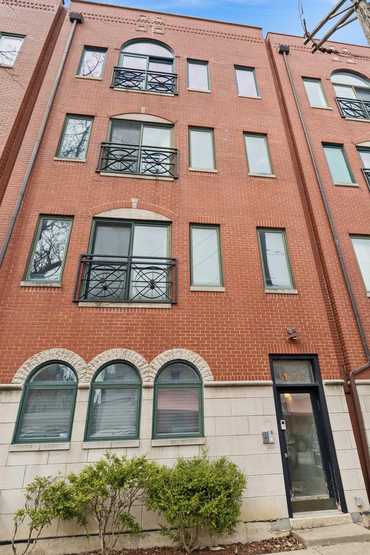 426 N Noble St. #1, Chicago, IL 60642