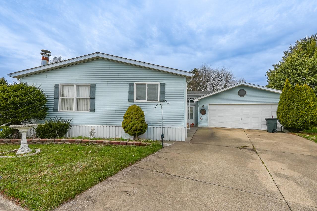 59 Maple Ridge Park, Manteno, IL 60950