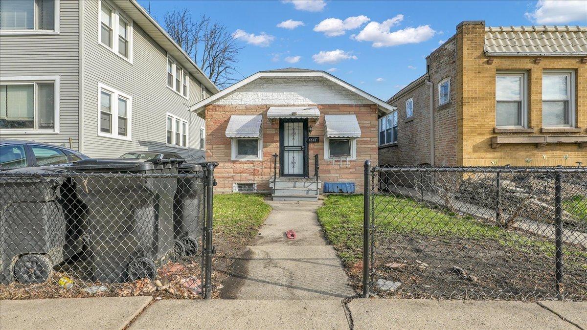 1048 W 104th Pl., Chicago, IL 60643