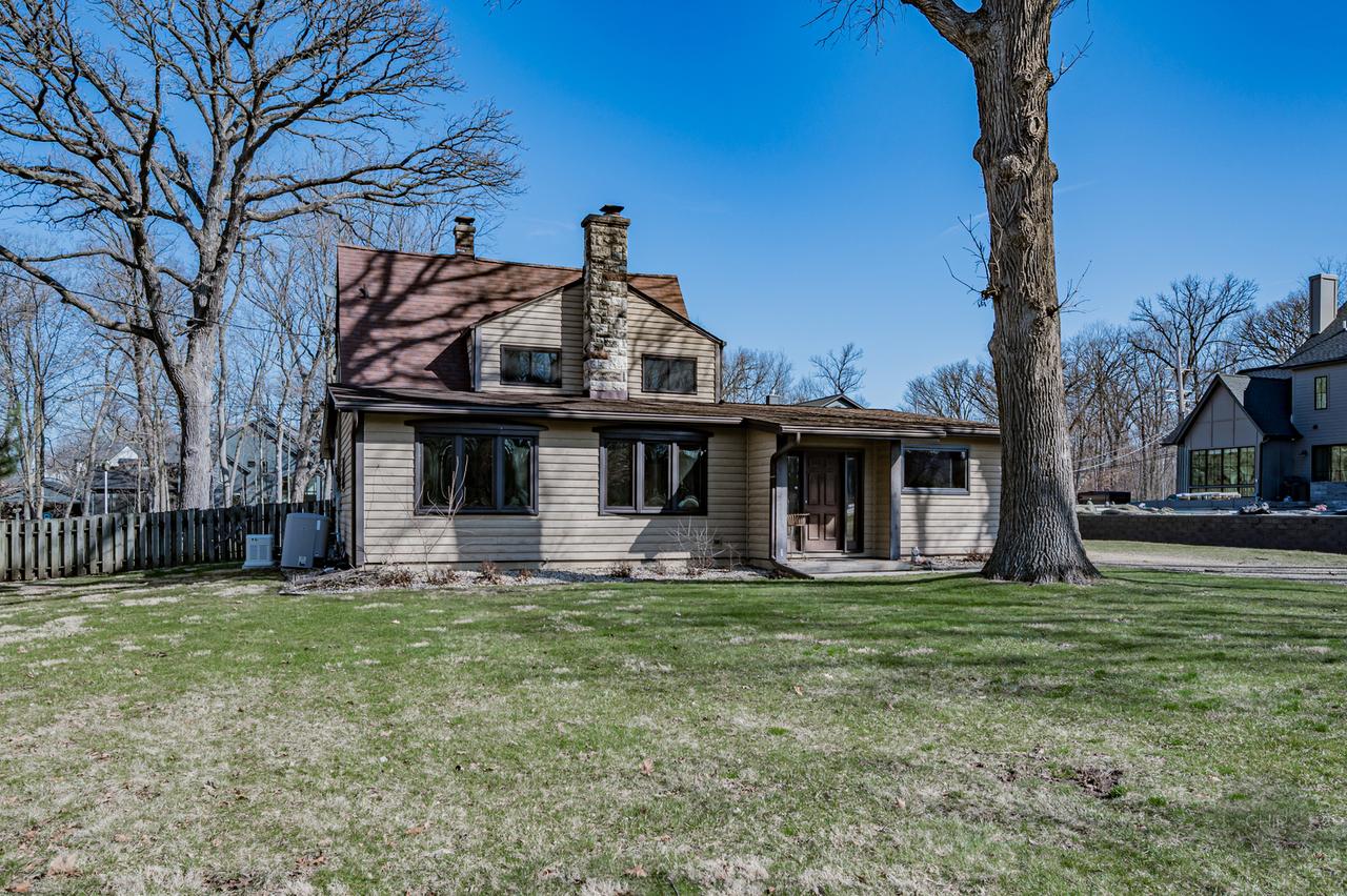 731 E Gartner Rd., Naperville, IL 60540