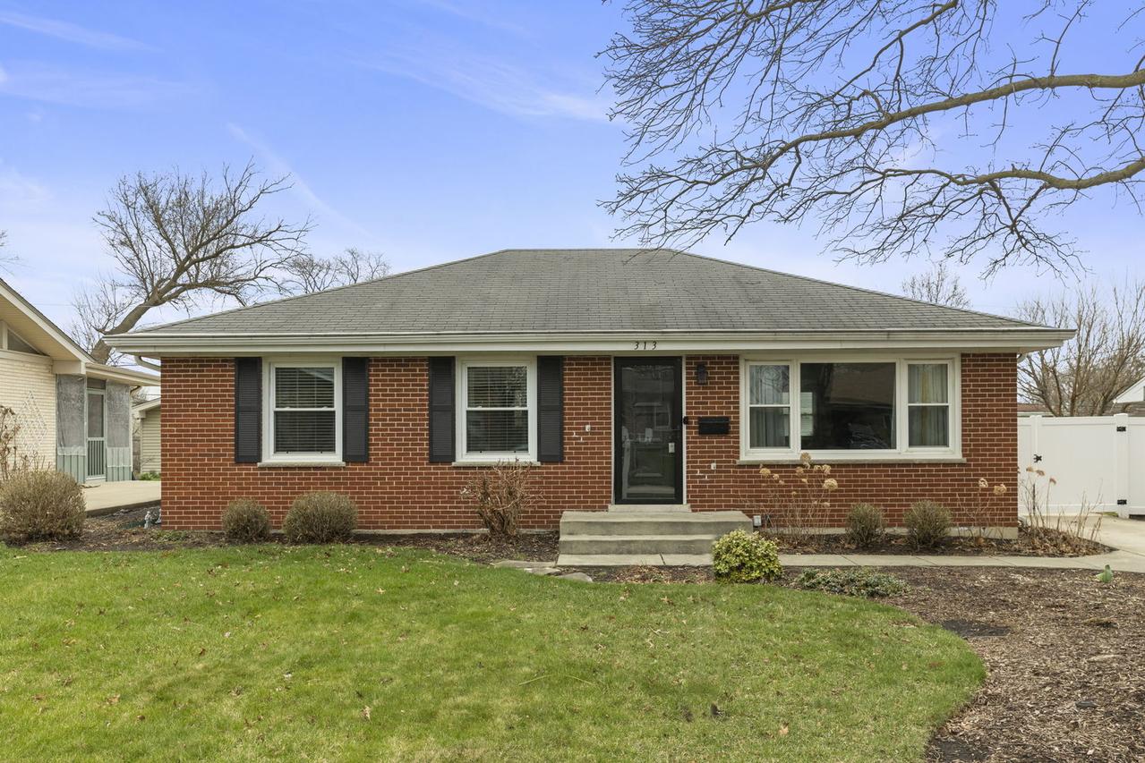 313 N Lombard Ave., Lombard, IL 60148
