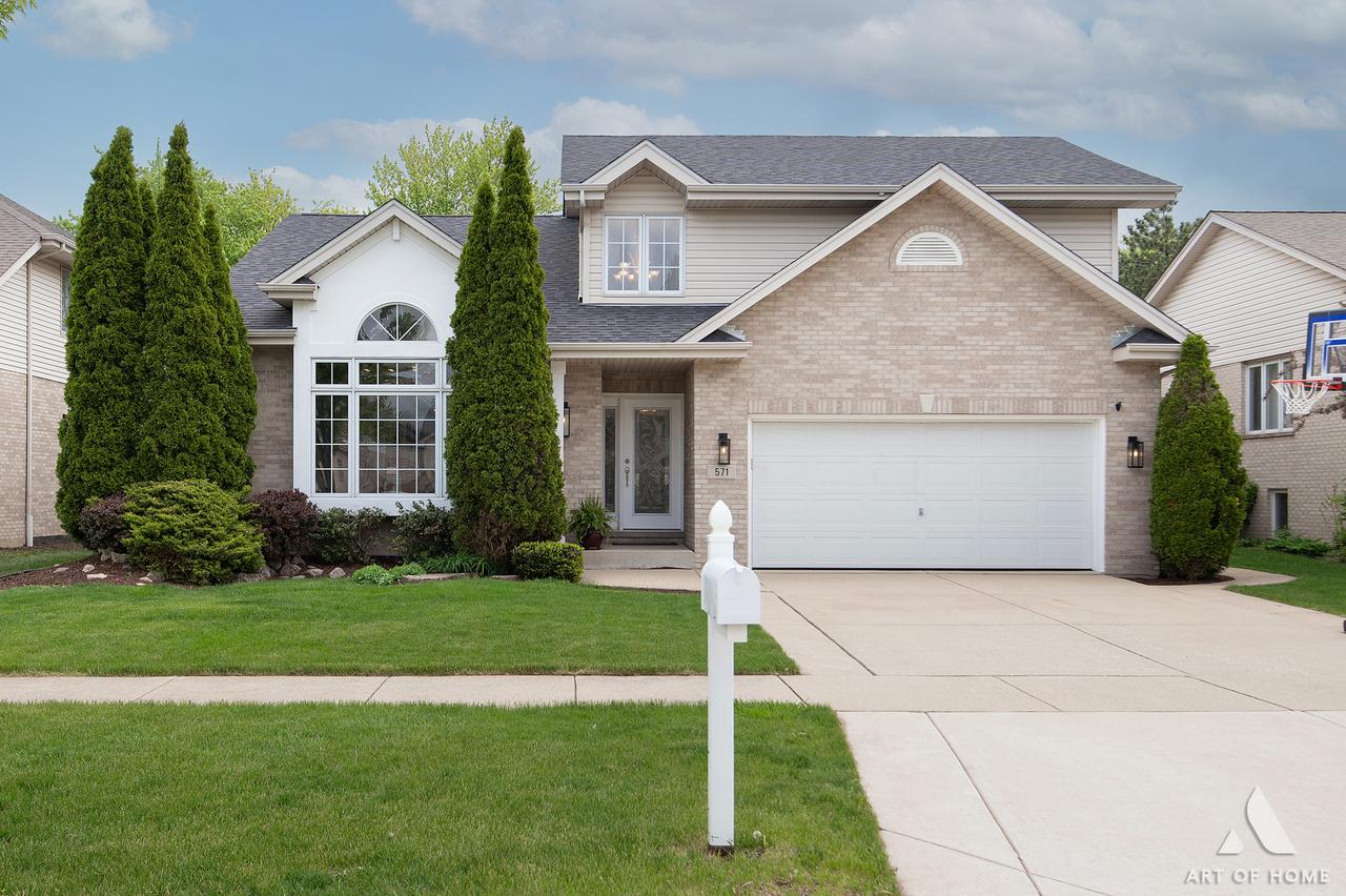 571 N Veterans Pkwy., Addison, IL 60101