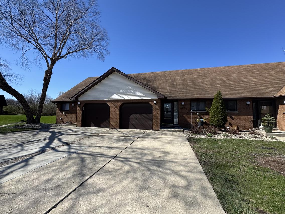 479 Fairview Dr., Manhattan, IL 60442