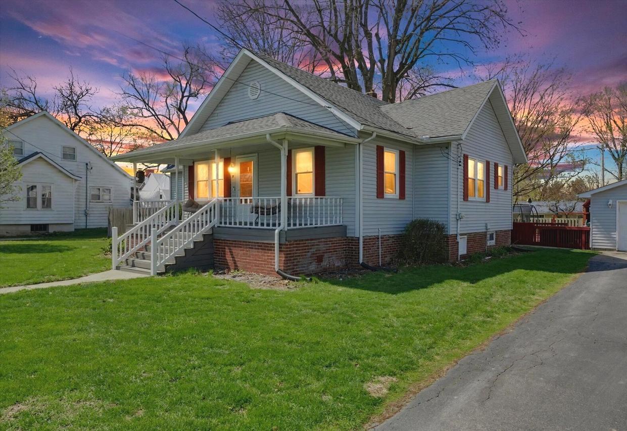 119 N Broadway St., Fisher, IL 61843