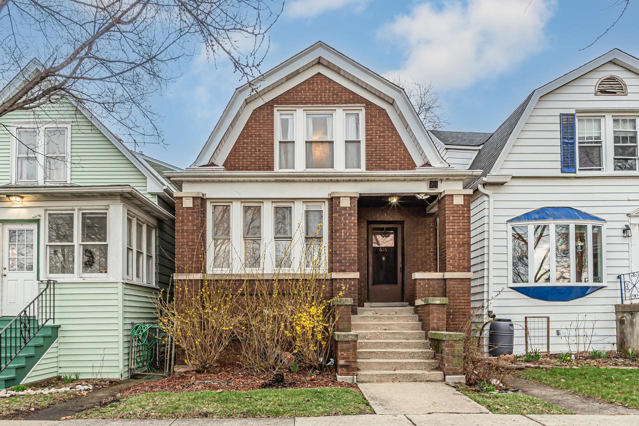 616 S Cuyler Ave., Oak Park, IL 60304