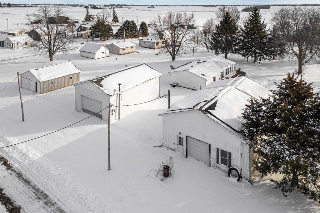 409 233rd St., Aledo, IL 61231