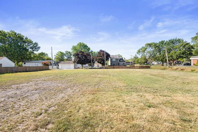 652 Penfield St., Beecher, IL 60401