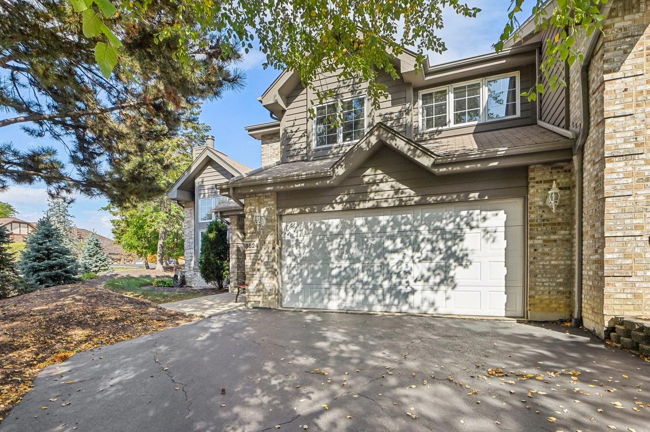 8624 Kendall Ln., Orland Park, IL 60462