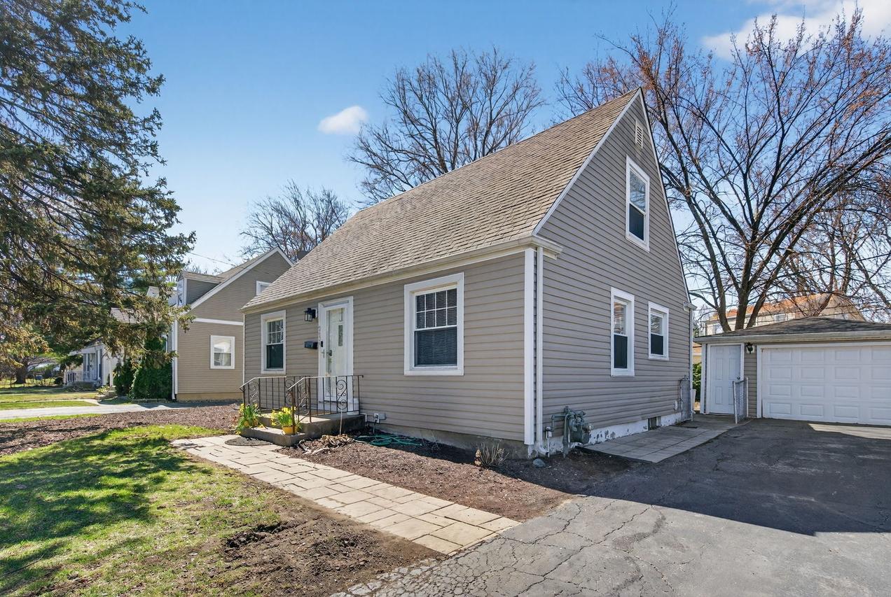 2634 Silver Creek Dr., Franklin Park, IL 60131