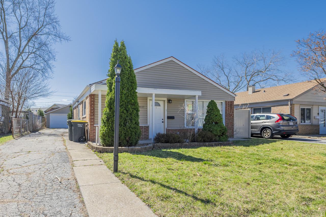 3137 176th St., Lansing, IL 60438