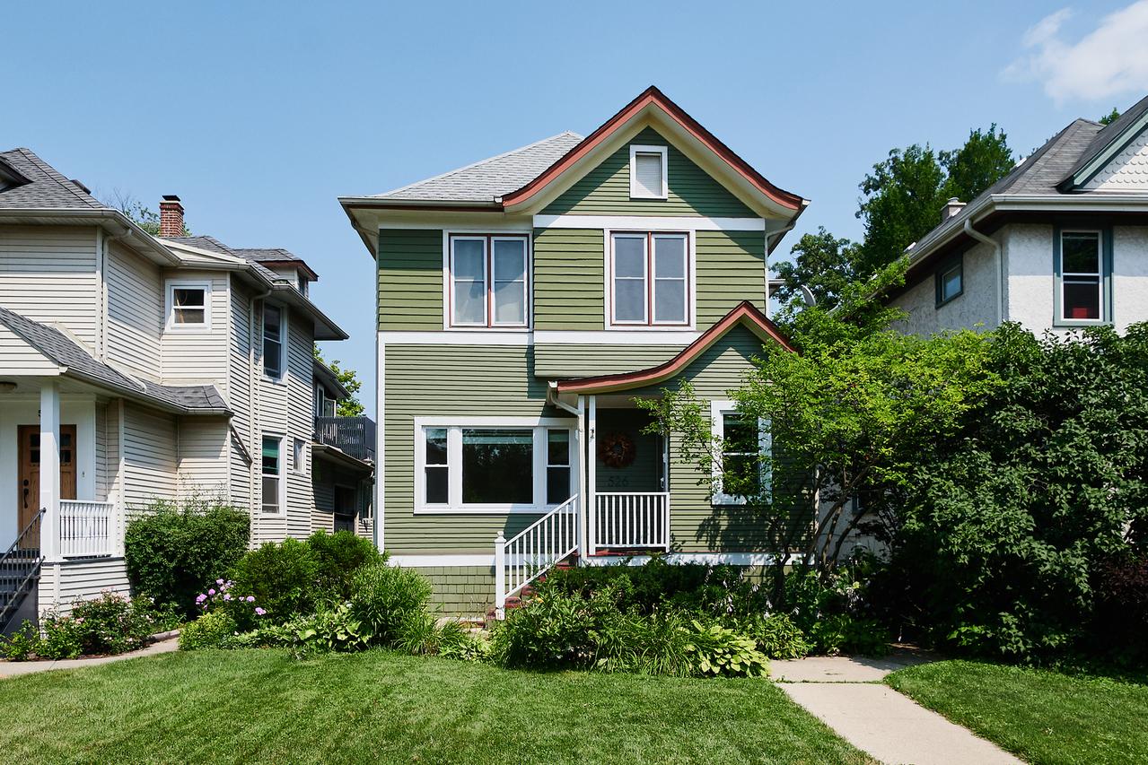 526 N Lombard Ave., Oak Park, IL 60302