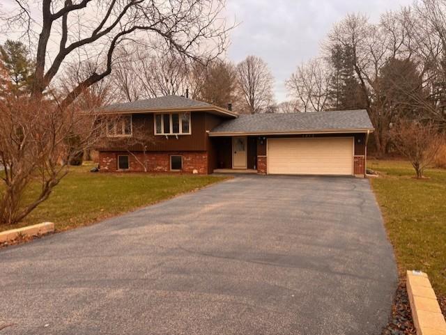 1213 Jill Peak Dr., Sleepy Hollow, IL 60118