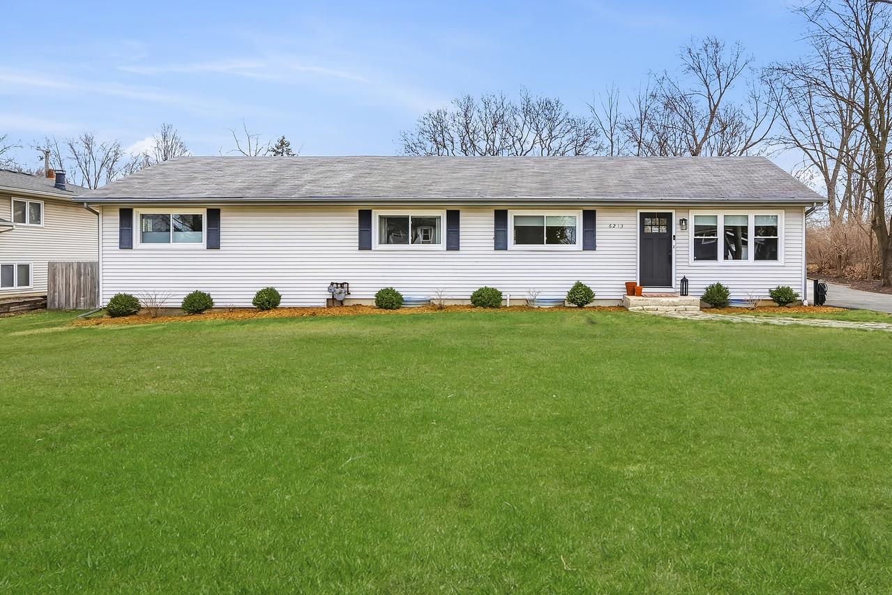 6213 Leonard Ave., Downers Grove, IL 60516