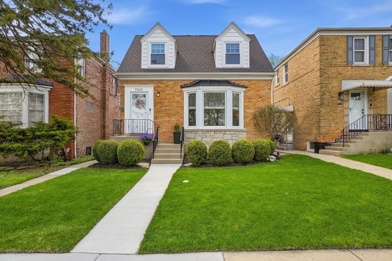 7555 W Isham Ave., Chicago, IL 60631