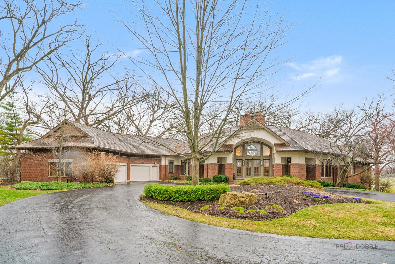 132 N Wynstone Dr., North Barrington, IL 60010