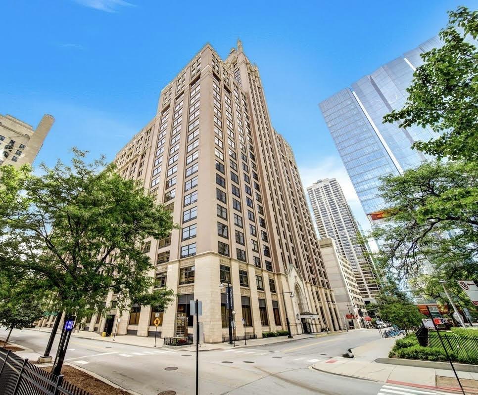 680 N Lake Shore Dr. #817, Chicago, IL 60611