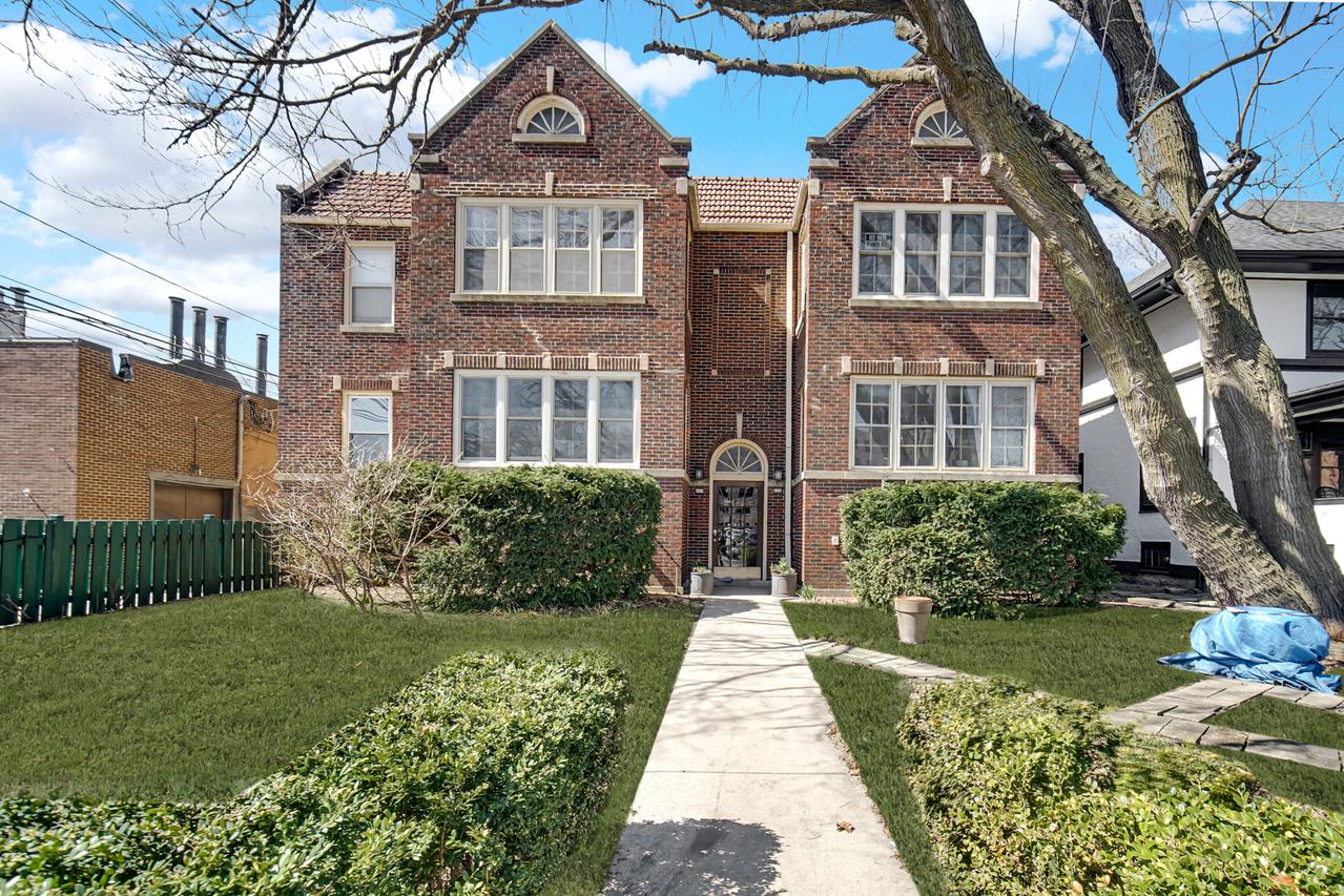 431 S East Ave. #1N, Oak Park, IL 60302