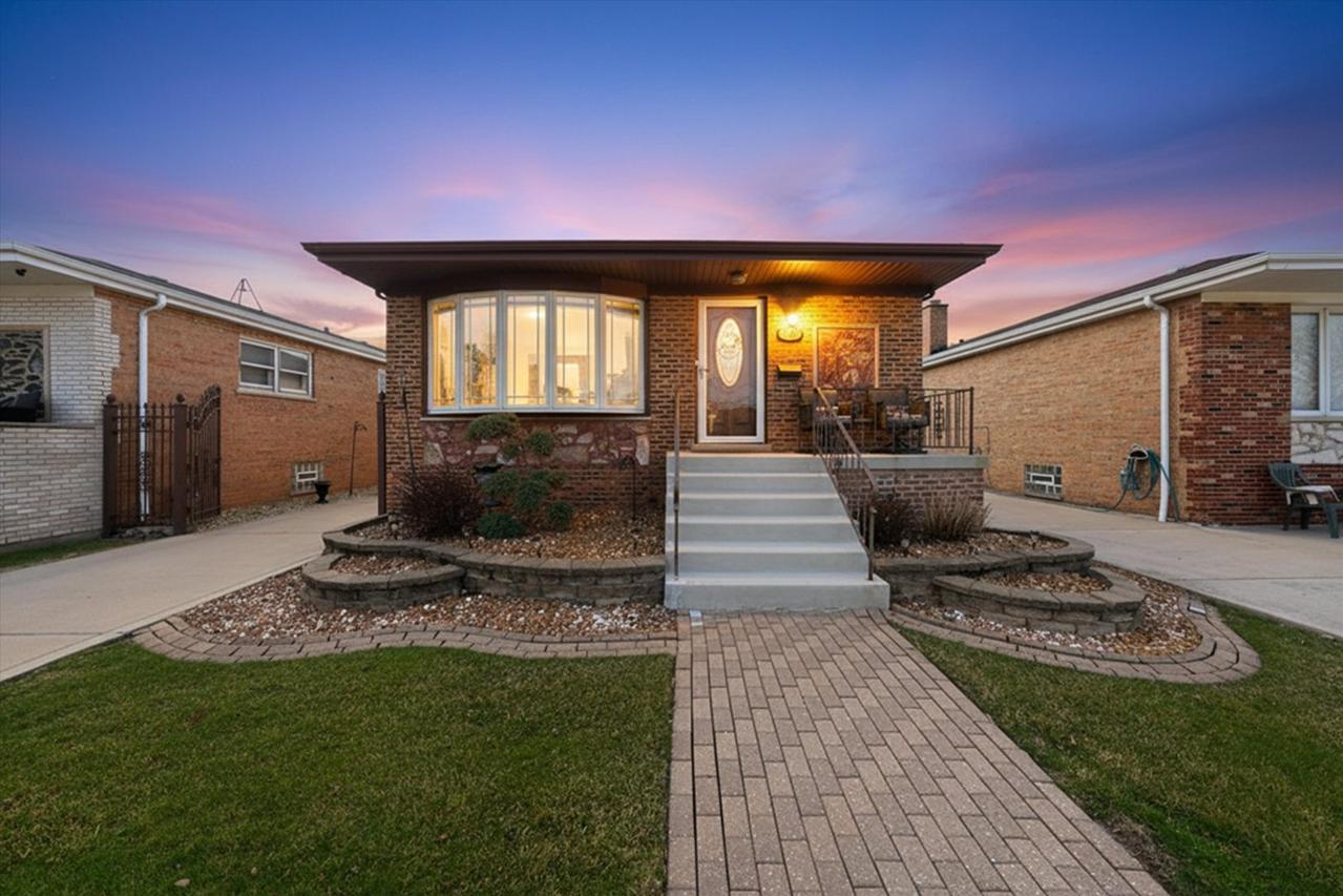 11648 S Avenue J, Chicago, IL 60617