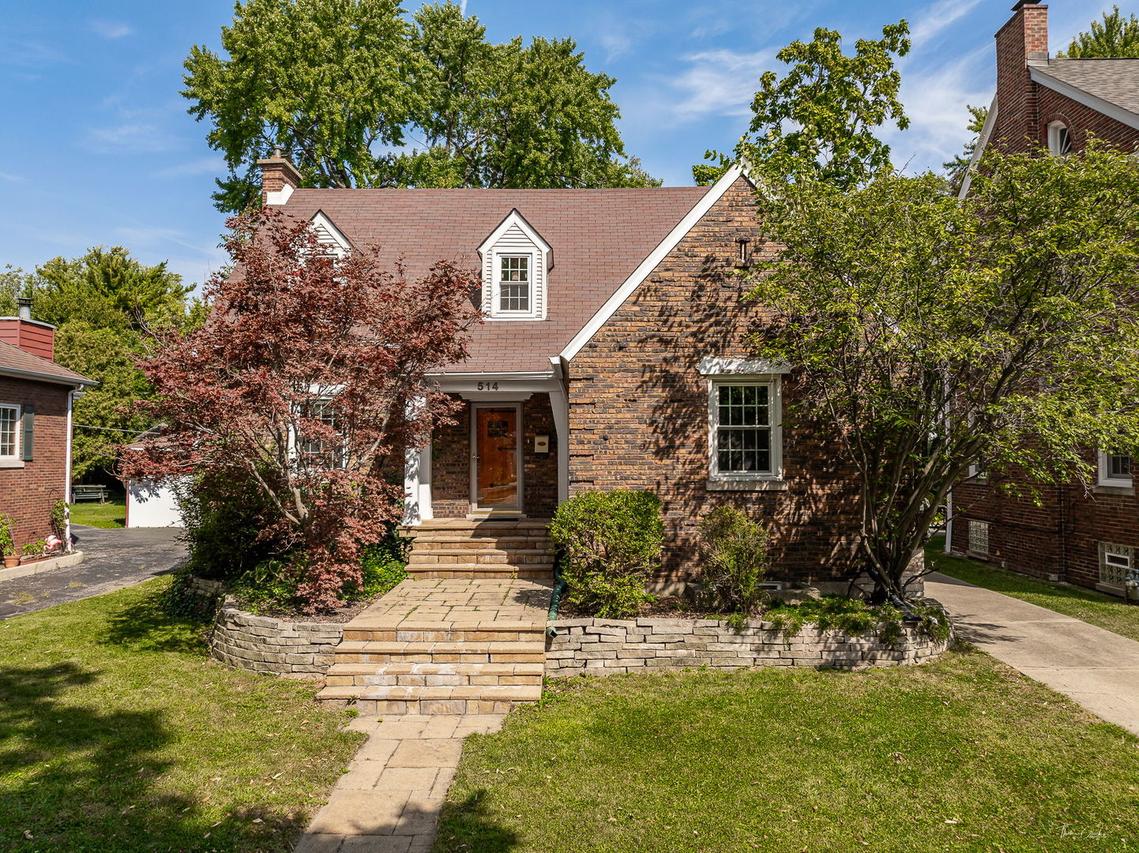 514 Uvedale Rd., Riverside, IL 60546