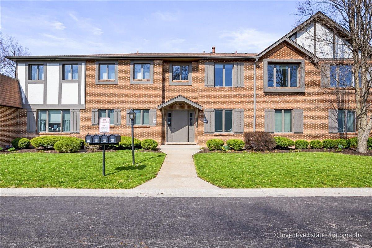 86 Canterbury Ct. #277, Palos Heights, IL 60463
