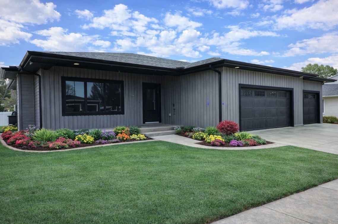 2905 Binghamton Ln., Bloomington, IL 61705