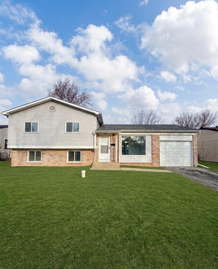 3704 Tamarind Ln., Hazel Crest, IL 60429