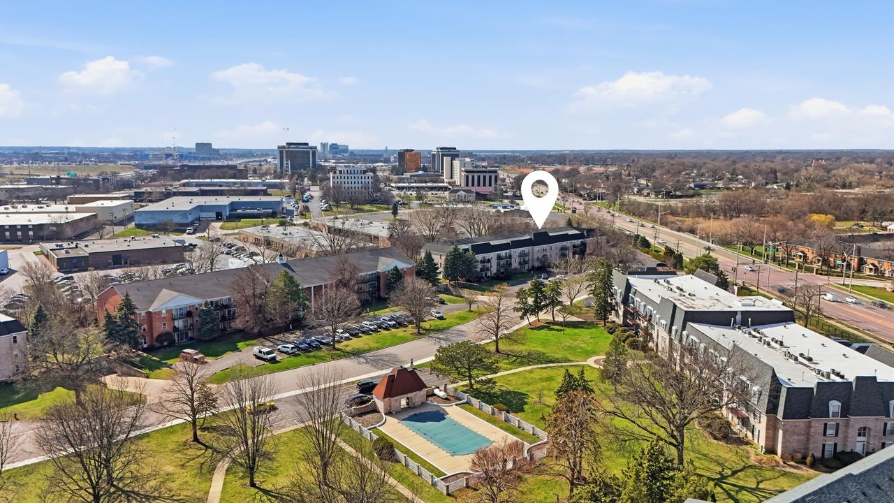 5001 Carriage Way Dr. #116, Rolling Meadows, IL 60008