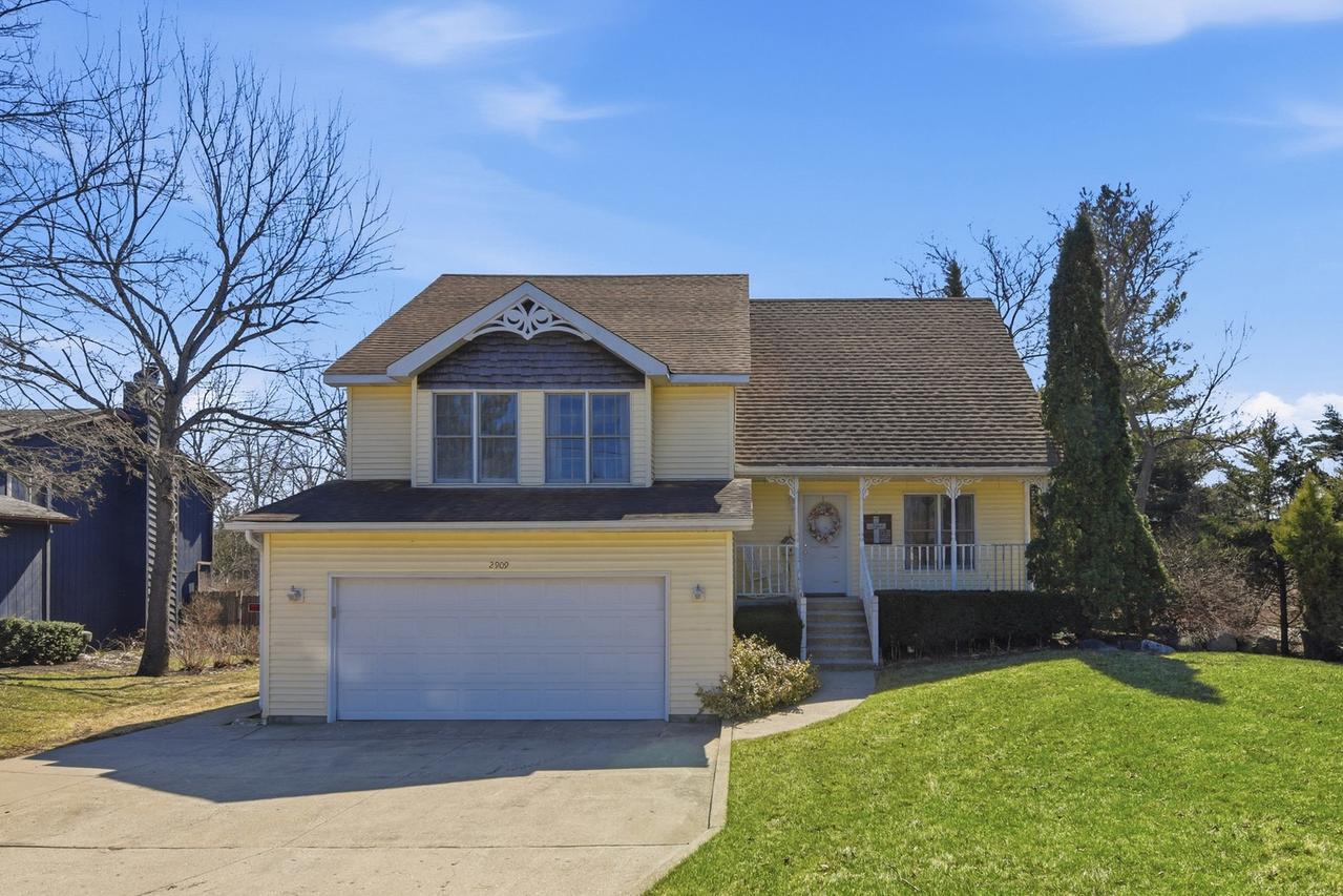 2909 Salem Blvd., Zion, IL 60099