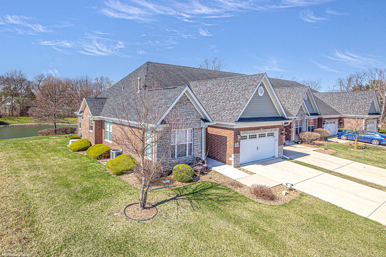 1581 Pinehurst Dr., Joliet, IL 60433