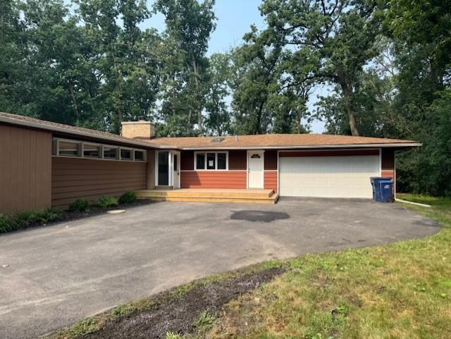 28450 N Shagbark Ln., Libertyville, IL 60048