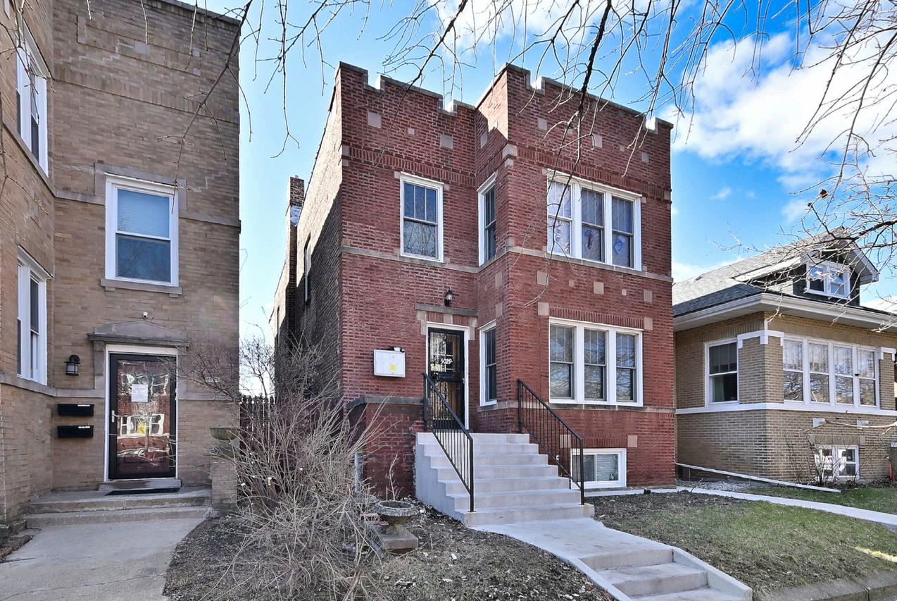 5029 W Altgeld St., Chicago, IL 60639