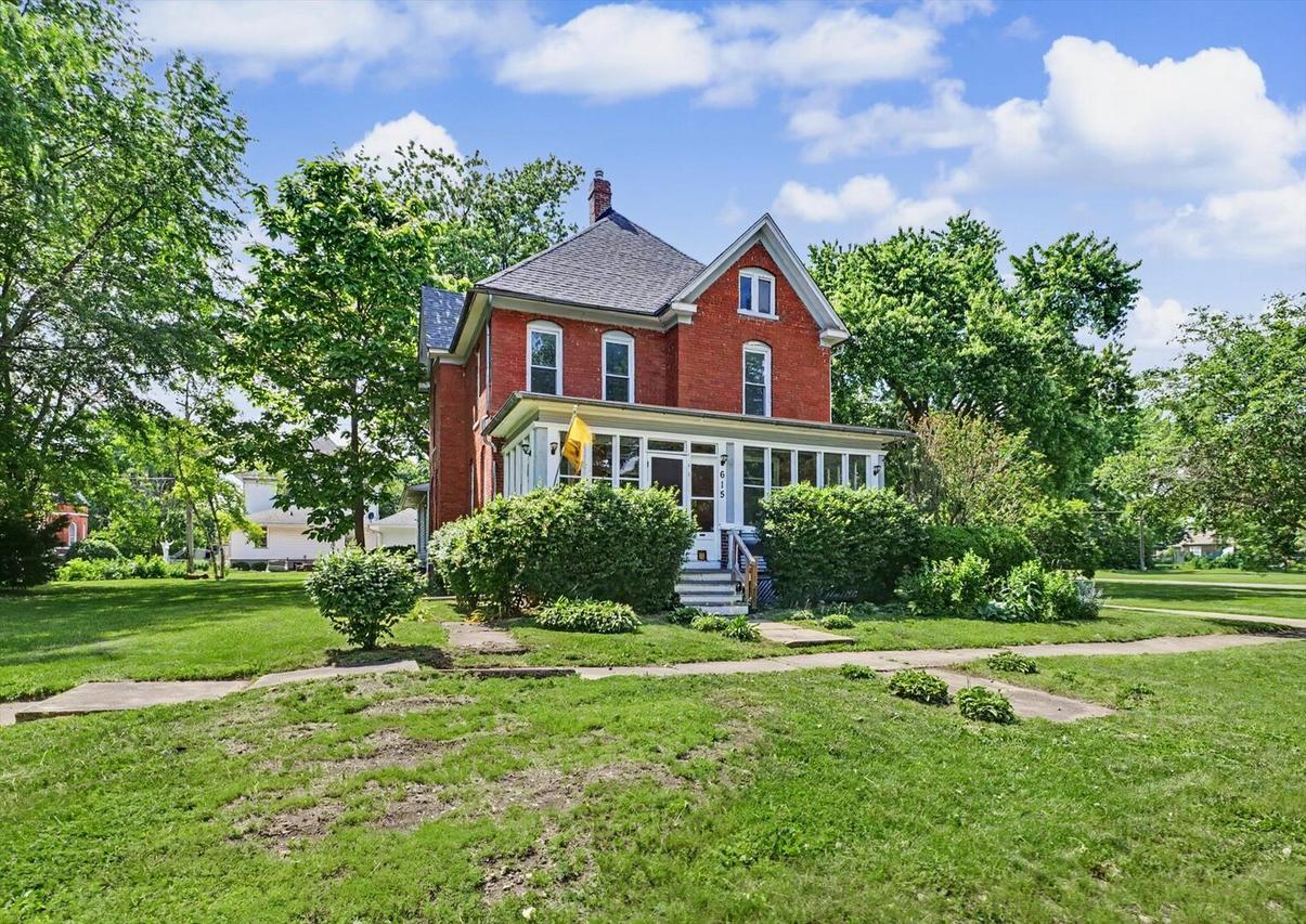 615 N William St., Farmer City, IL 61842
