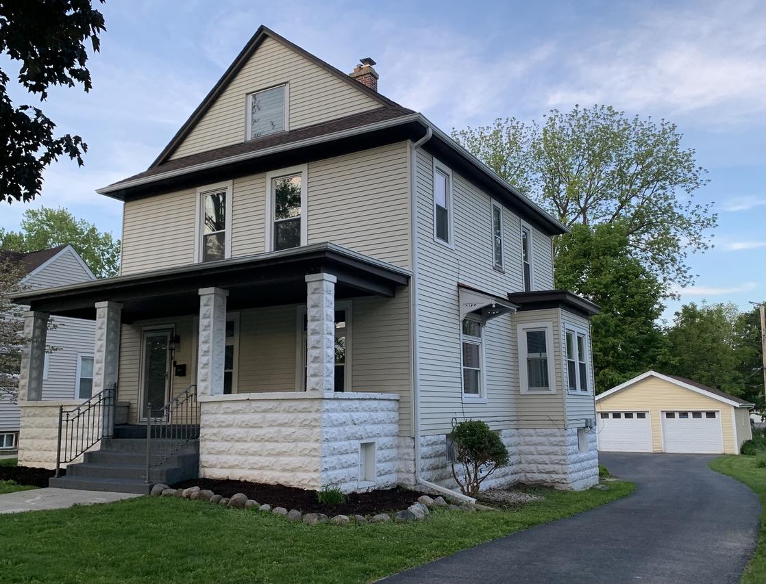 214 S Fordham Ave., Aurora, IL 60506