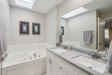 1628 Hilton Head Dr., Naperville, IL 60563