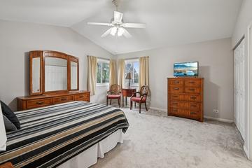 1628 Hilton Head Dr., Naperville, IL 60563