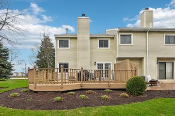 1628 Hilton Head Dr., Naperville, IL 60563