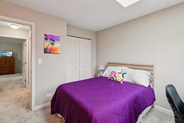 1628 Hilton Head Dr., Naperville, IL 60563
