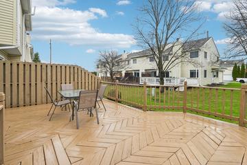 1628 Hilton Head Dr., Naperville, IL 60563