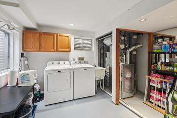 1628 Hilton Head Dr., Naperville, IL 60563