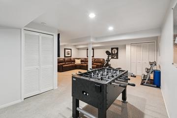 1628 Hilton Head Dr., Naperville, IL 60563