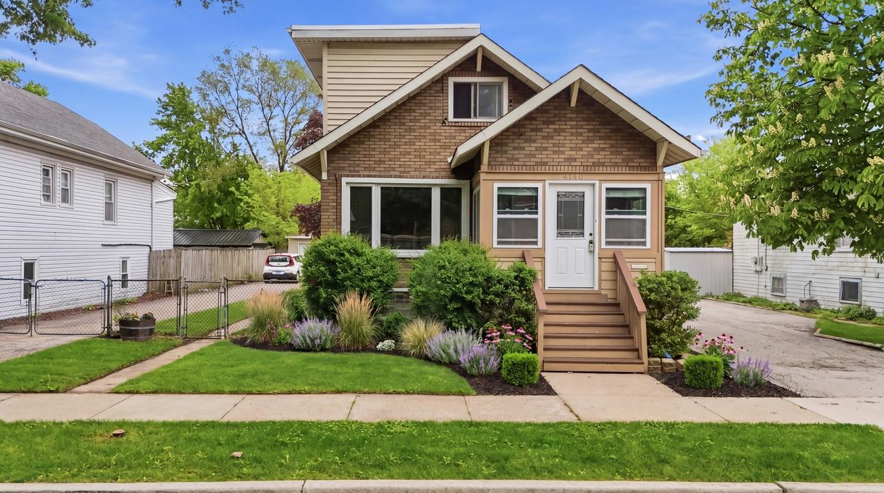 4140 Anna Ave., Lyons, IL 60534
