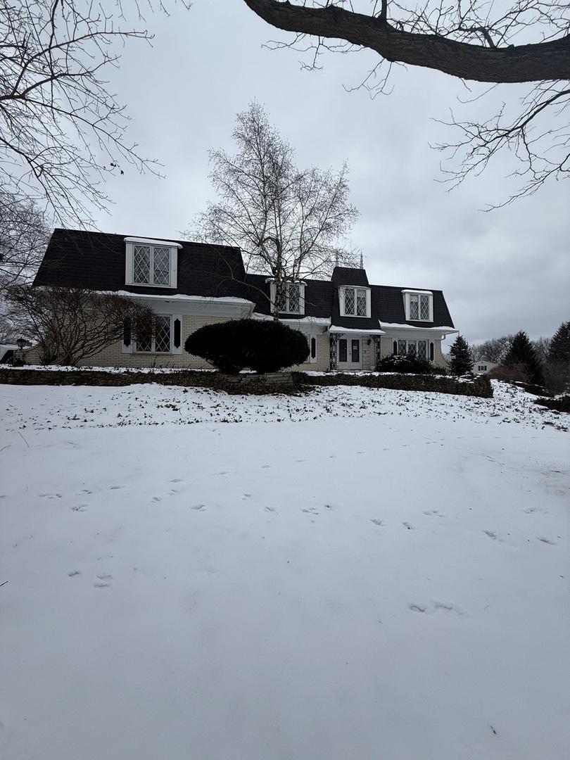 71 Watergate Dr., South Barrington, IL 60010