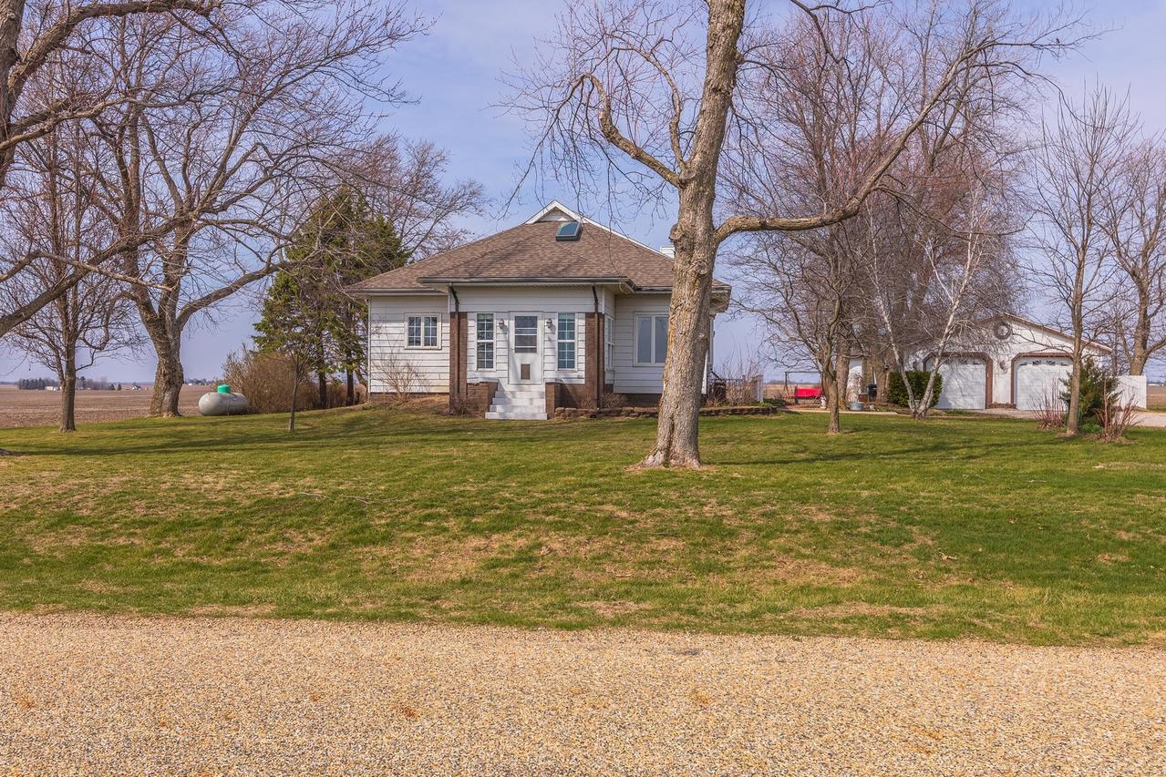 13532 E 600 North Rd., Heyworth, IL 61745