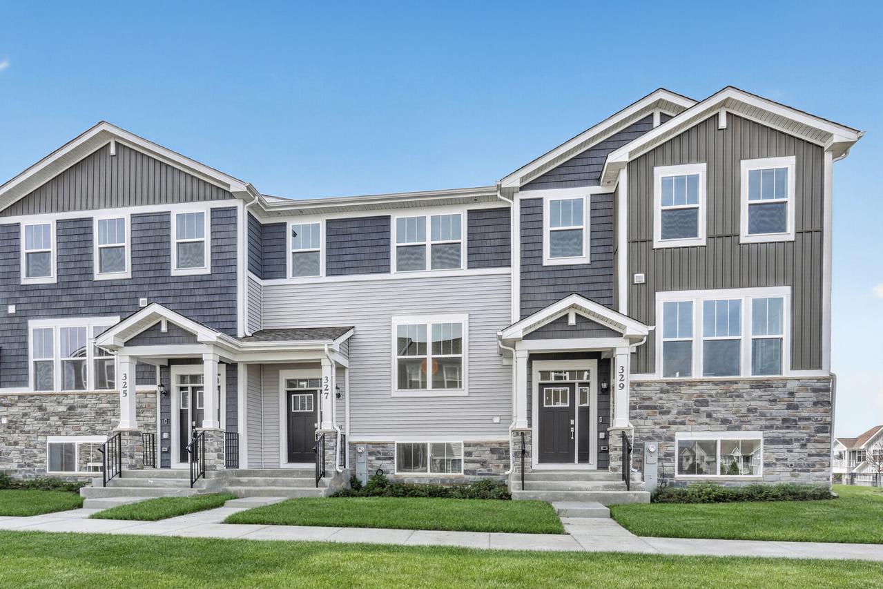 329 Settlers Pl., West Dundee, IL 60118