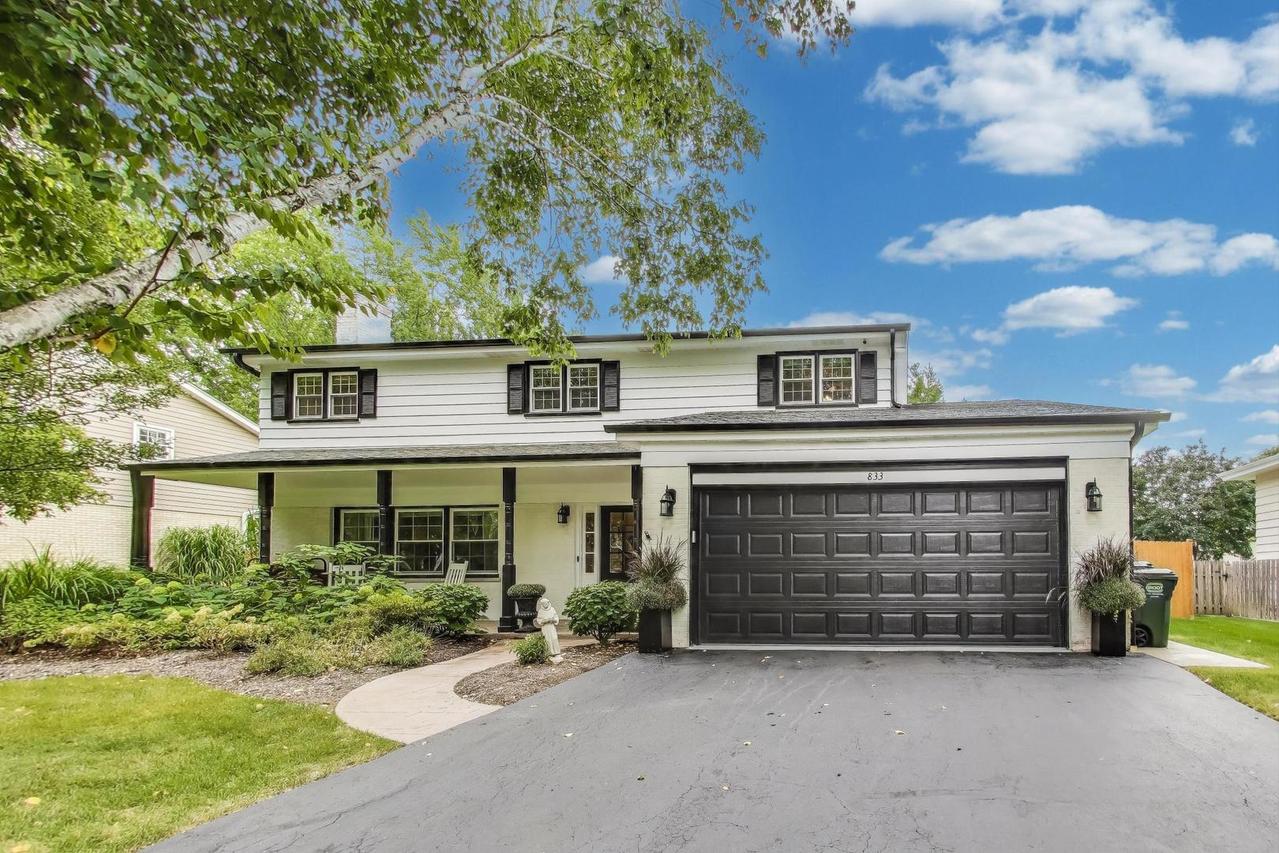 833 Fairlawn Ave., Libertyville, IL 60048