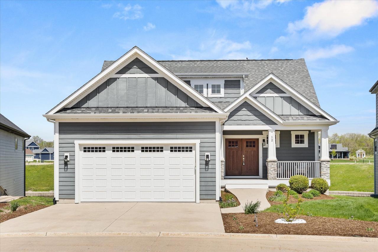 12 Waterside Way, Ottawa, IL 61350