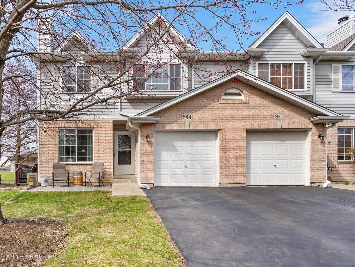 844 N 1st St., Elburn, IL 60119