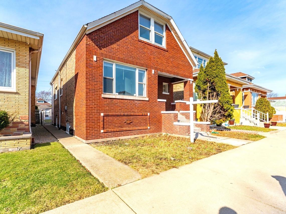 5012 S Tripp Ave., Chicago, IL 60632